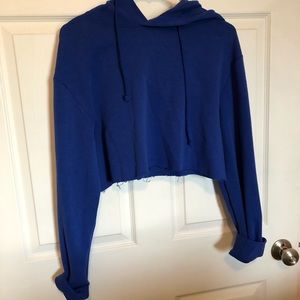cropped sweatshirt